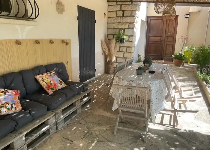 Le Melomane - Maison Climatisee Avec Jardin Clos Σπίτι διακοπών Montfrin